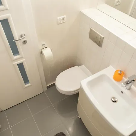 아파트 Miraj Downtown